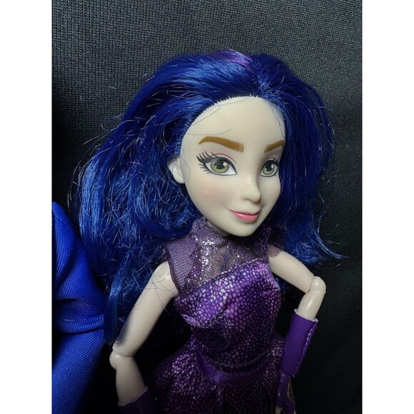 Disney Descendants E6042 Royal Couple Engagement 2-Doll Set – GUC – Articulated - Picture 5 of 8